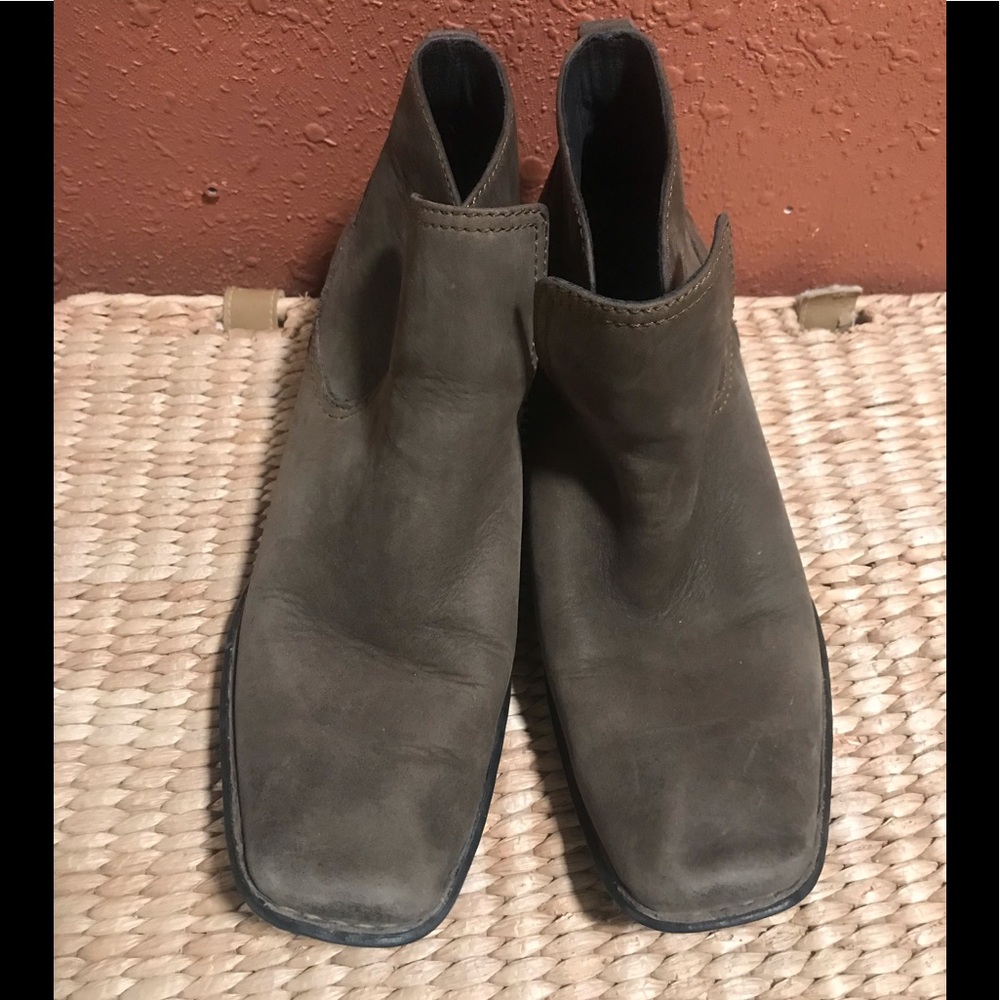 Born boots